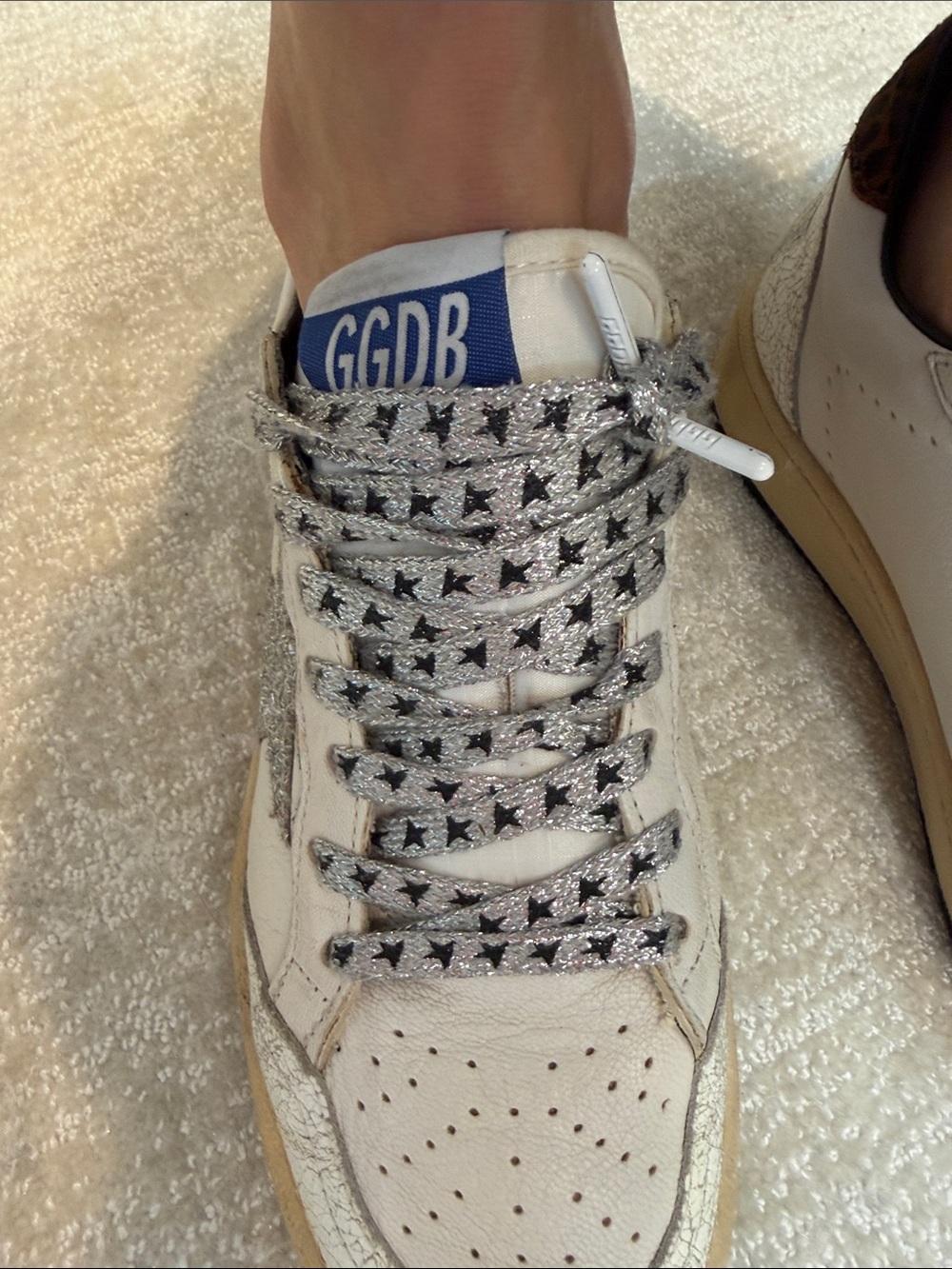 Golden Goose White and Tan Distressed Low-Top Sneakers - Picture 4 of 5
